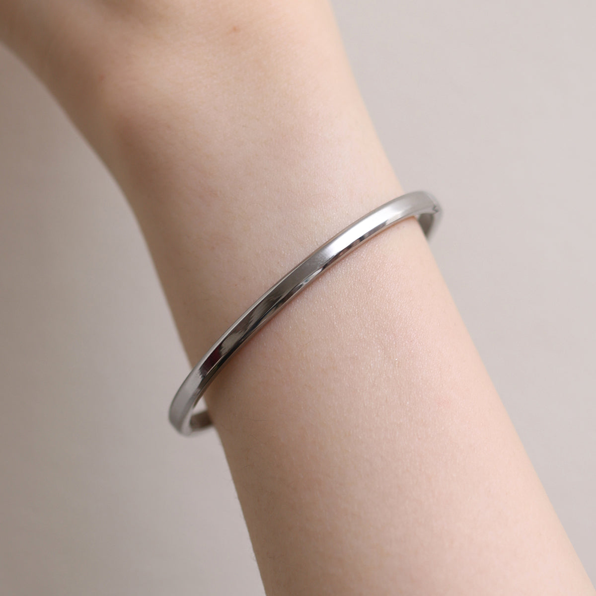 simple thin bangle-2